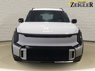 New 2026 Kia EV9 GT-Line video 2