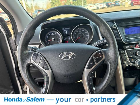 Used 2014 Hyundai Elantra GT image 18