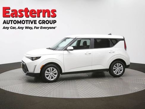 Used 2025 Kia Soul LX FWD image 58