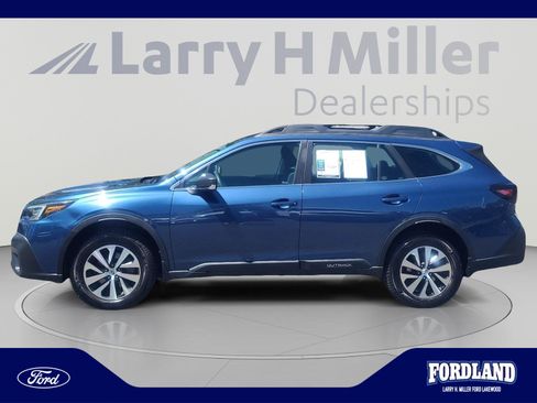 Used 2020 Subaru Outback AWD/4WD image 2