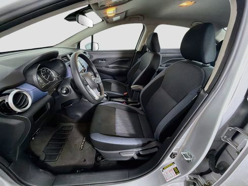 Used 2025 Nissan Versa SV FWD image 13