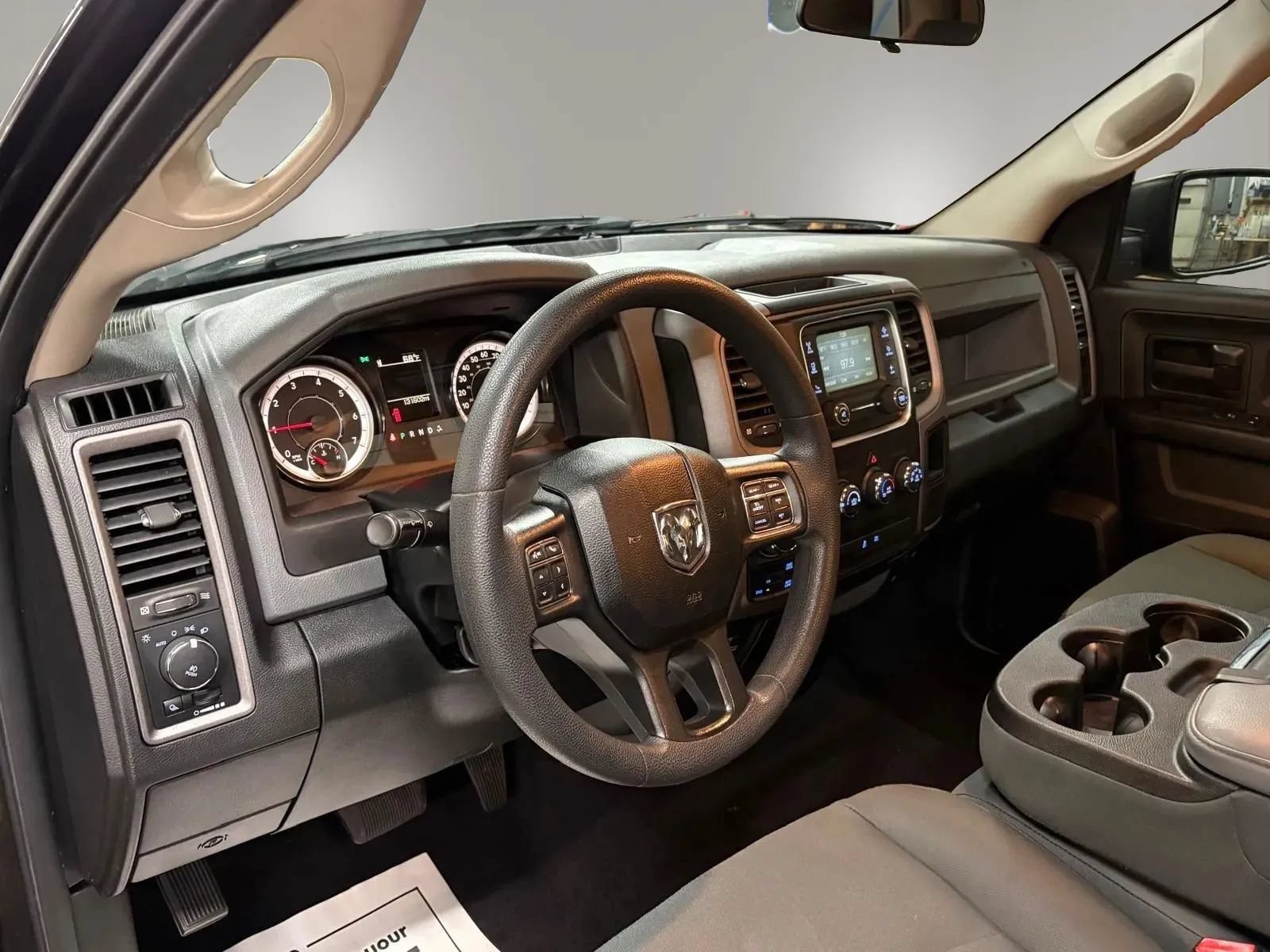 Used 2018 RAM 1500 Express w/ Black Ram 1500 Express Group AWD/4WD image 15
