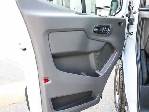 New 2025 Ford Transit 250 148 Medium Roof image 19