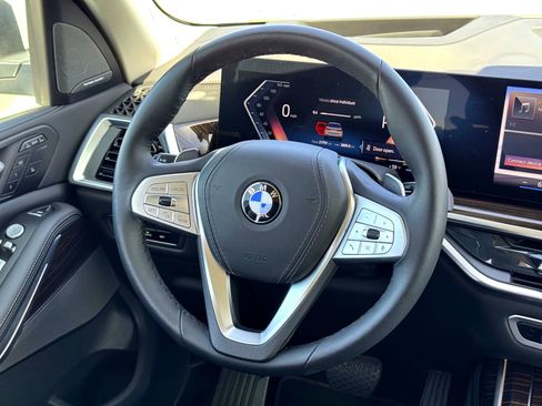 Used 2026 BMW X7 xDrive40i image 29