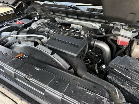 Used 2024 GMC Sierra 2500 Denali AWD/4WD image 34