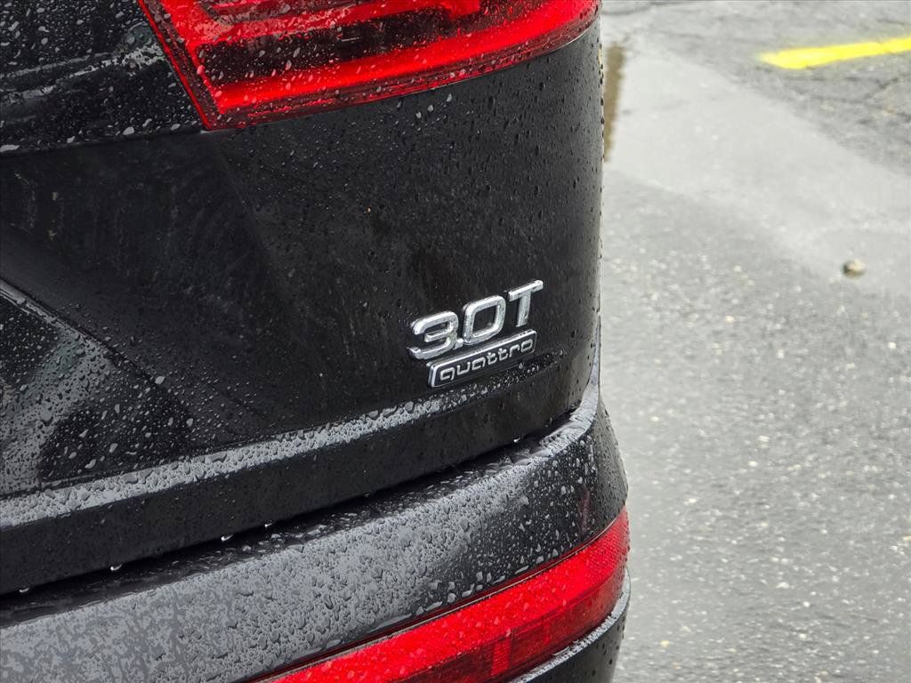 Used 2017 Audi Q7 3.0T Prestige w/ Prestige Package AWD/4WD image 15