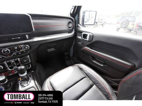 Used 2024 Jeep Wrangler Unlimited Rubicon image 11