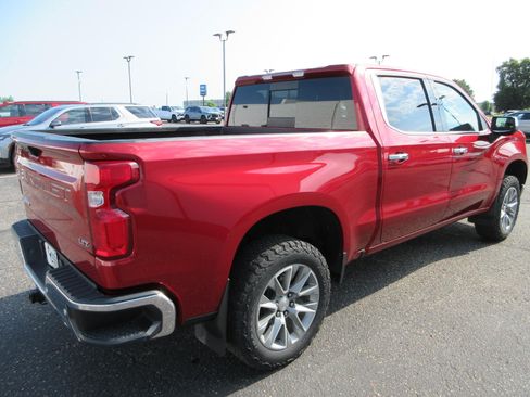 Certified 2022 Chevrolet Silverado 1500 LTZ AWD/4WD image 5