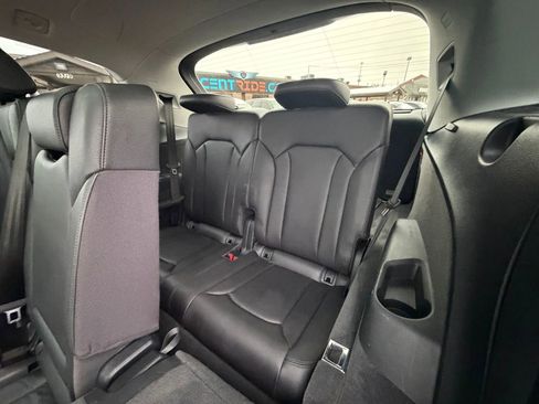 Used 2018 Audi Q7 3.0T Prestige image 13