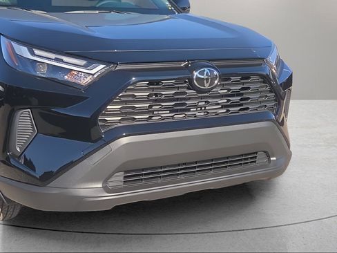 Used 2025 Toyota RAV4 XLE w/ Weather Package AWD/4WD image 8