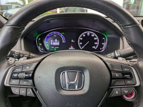 Used 2022 Honda Accord Sport image 25