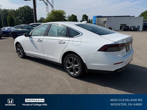 Used 2023 Honda Accord EX image 7