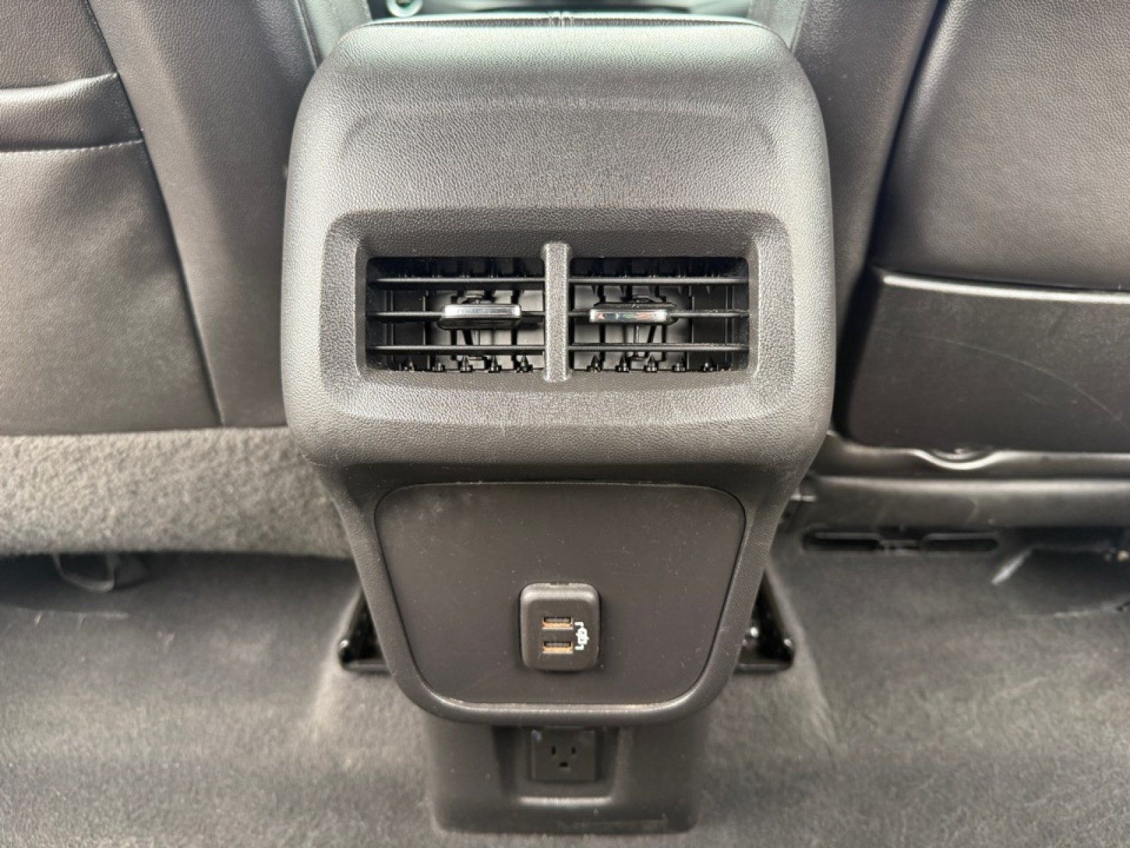 Used 2022 GMC Terrain SLT FWD image 31