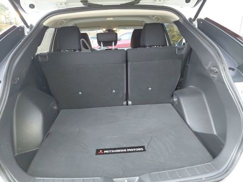 Used 2022 Mitsubishi Eclipse Cross ES image 25