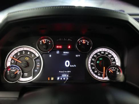 Used 2018 RAM 2500 Big Horn w/ Sport Appearance Group AWD/4WD image 34