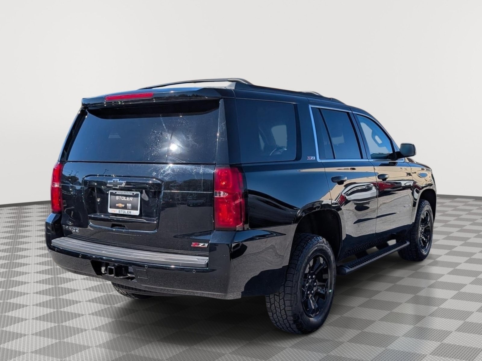 Used 2018 Chevrolet Tahoe LT w/ Z71 Midnight Edition AWD/4WD image 5