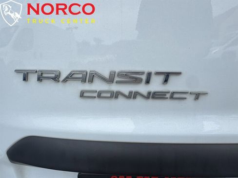 Used 2018 Ford Transit Connect XLT image 17