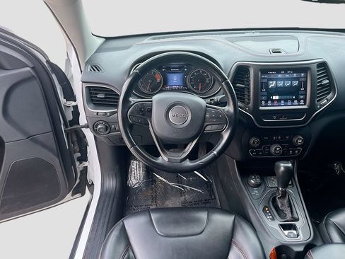 Used 2020 Jeep Cherokee Trailhawk AWD/4WD image 21