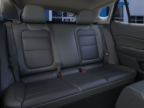 New 2026 Chevrolet Trax ACTIV w/ Sunroof Package FWD image 17