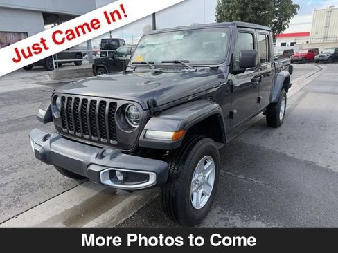 Certified 2022 Jeep Gladiator Sport image 1