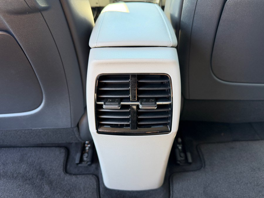 Used 2023 Kia Niro Wave w/ Wave Preserve Package FWD image 39