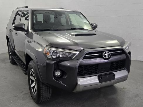 Used 2022 Toyota 4Runner TRD Off-Road Premium AWD/4WD image 4