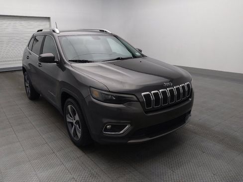 Used 2019 Jeep Cherokee Limited image 13
