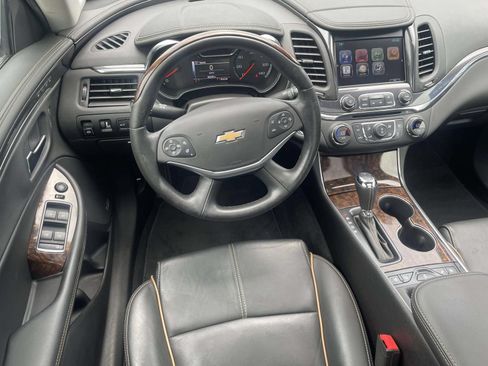 Used 2014 Chevrolet Impala LTZ FWD image 11