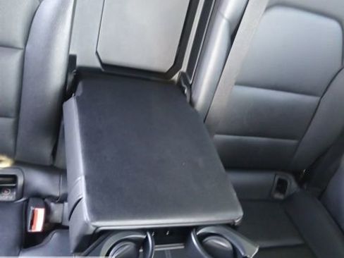 Used 2016 Mercedes-Benz GLA 250 4MATIC image 29