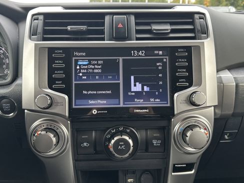 Used 2024 Toyota 4Runner SR5 image 30