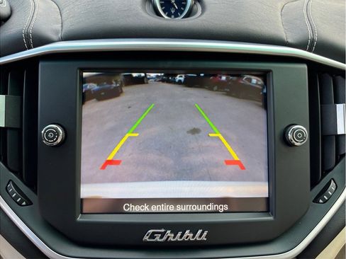 Used 2016 Maserati Ghibli S image 32