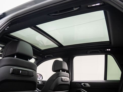 Certified 2025 BMW X5 M60i image 18