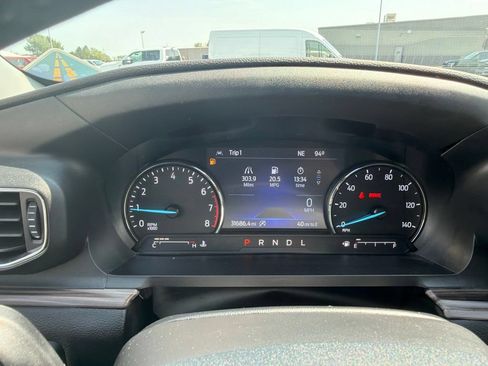 Certified 2023 Ford Explorer Limited w/ Equipment Group 301A AWD/4WD image 18
