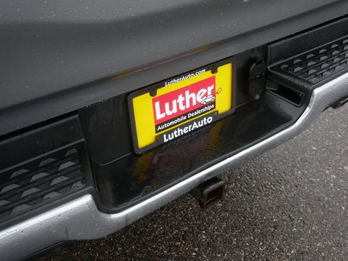 Used 2019 RAM 1500 Laramie AWD/4WD image 18