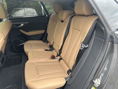 Used 2024 Audi Q8 Premium Plus w/ Premium Plus Package AWD/4WD image 7