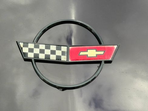 Used 1988 Chevrolet Corvette Coupe RWD image 35