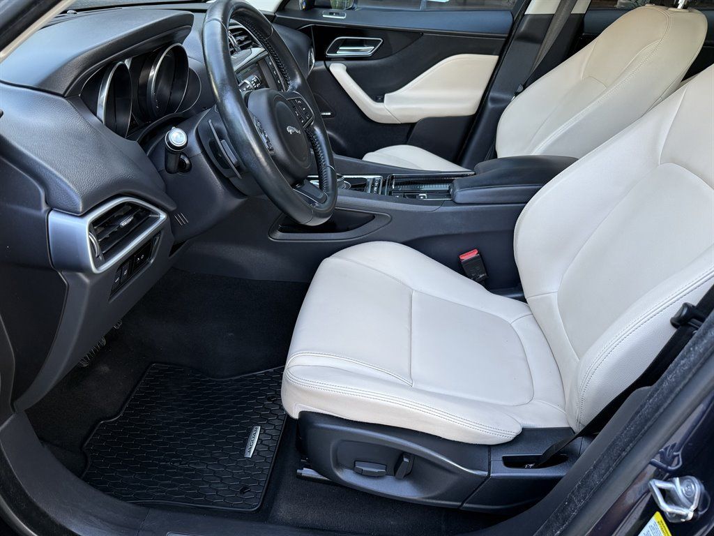 Used 2018 Jaguar F-PACE Premium AWD/4WD image 13