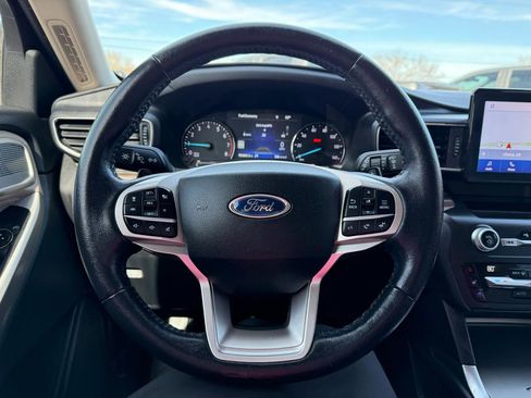 Used 2020 Ford Explorer Limited RWD image 25