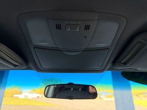 Used 2010 Nissan Altima 3.5 SR FWD image 18