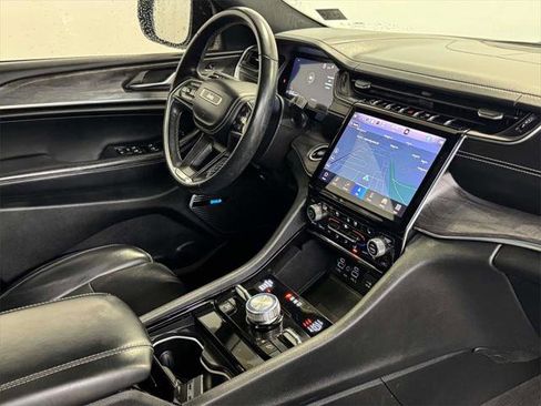 Certified 2021 Jeep Grand Cherokee L Overland w/ Luxury Tech Group IV image 10