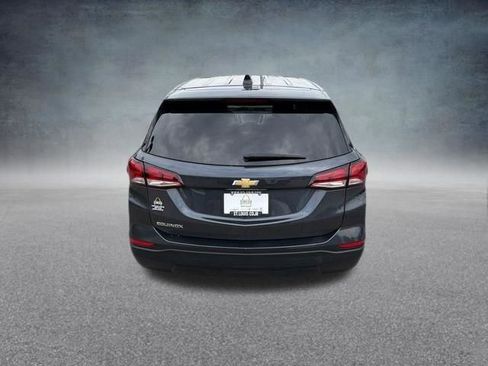 Used 2022 Chevrolet Equinox LS w/ LS Convenience Package FWD image 9