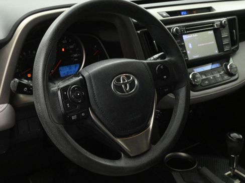 Used 2013 Toyota RAV4 XLE FWD image 17