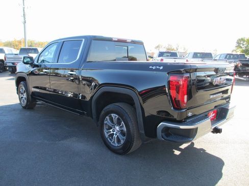 Certified 2025 GMC Sierra 1500 SLT w/ SLT Convenience Package image 9