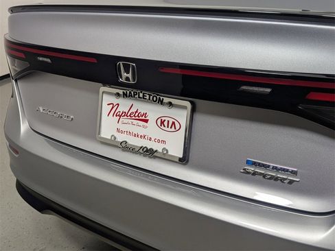 Used 2023 Honda Accord Sport image 8