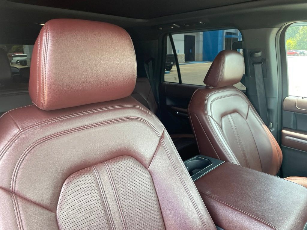 Used 2022 Ford Expedition Max Limited RWD image 38