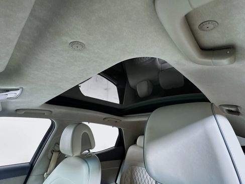 Used 2023 Genesis GV60 Performance image 6