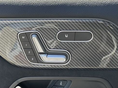 New 2026 Mercedes-Benz GLA 35 AMG 4MATIC image 14