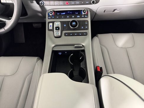 Used 2025 Hyundai Palisade SEL FWD image 17