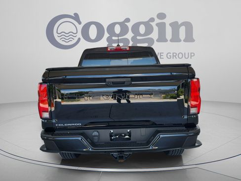 Used 2024 Chevrolet Colorado Z71 AWD/4WD image 5