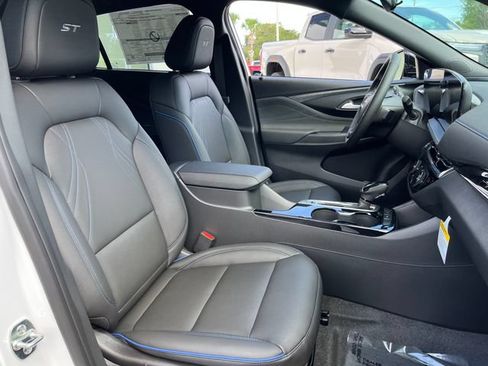 New 2026 Buick Envista Sport Touring w/ Convenience I Package FWD image 16
